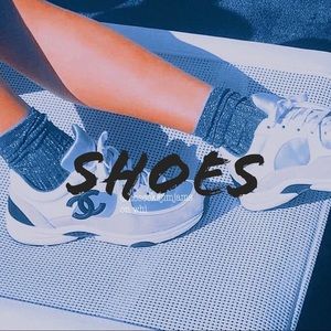 Shoes (5 listings available)